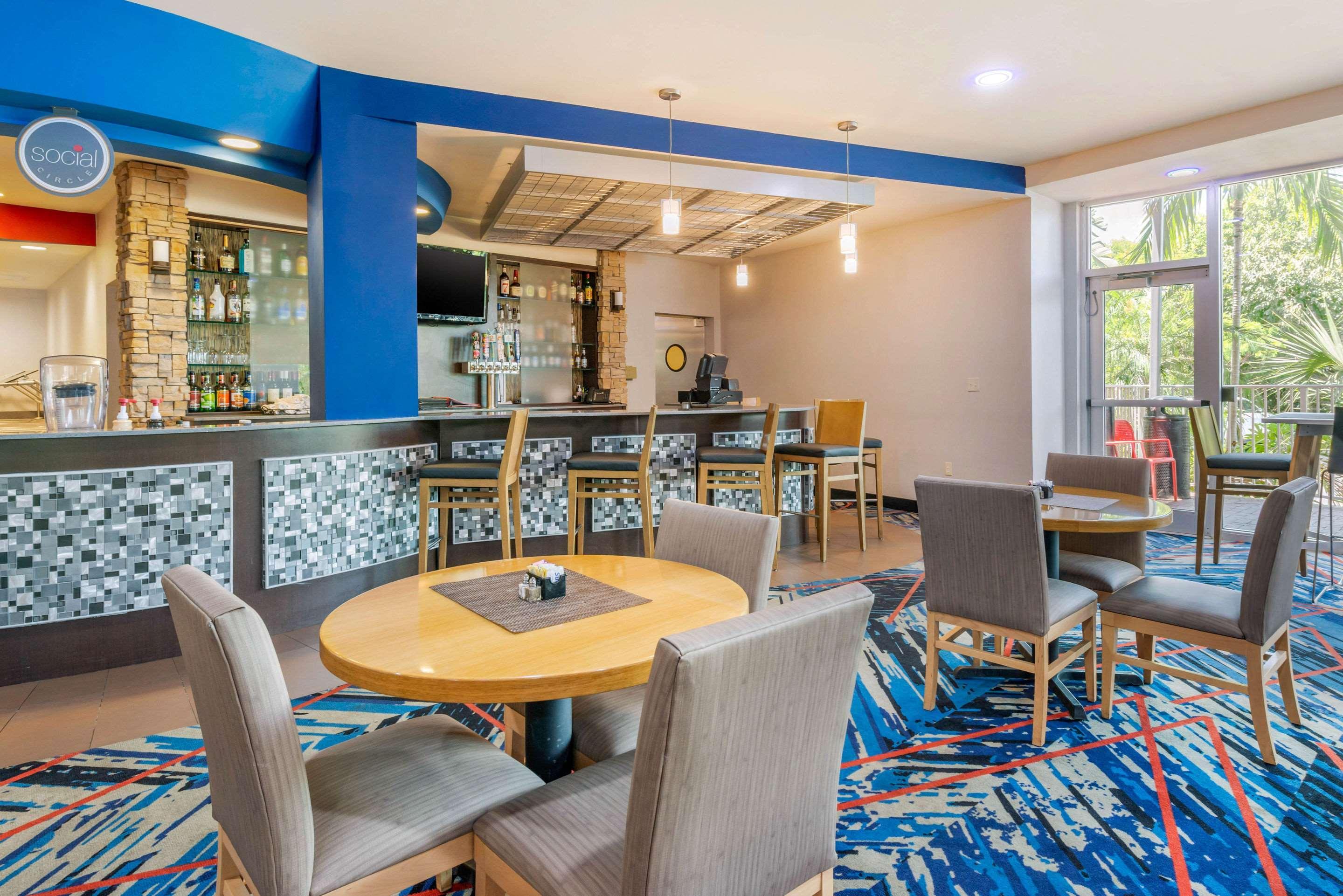 דניה ביץ' Cambria Hotel Ft Lauderdale, Airport South & Cruise Port מראה חיצוני תמונה